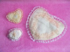 3 Coussins avec dentelle pour