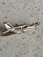 Pin’s Avion Cessna 421 ++