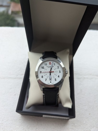 Montre victorinox swiss army - victorinox,