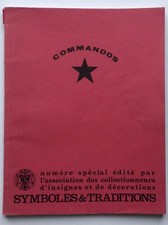 LIVRE INSIGNES MILITAIRES -