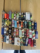 Lot 54 briquets Clippers lot