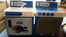 "Like Mom" Lot Vintage Kitchen Evier Refrigerator