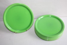 8 assiettes plates en faïence