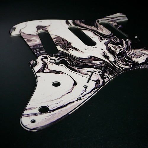 Pickguard fender strat - pickguard,