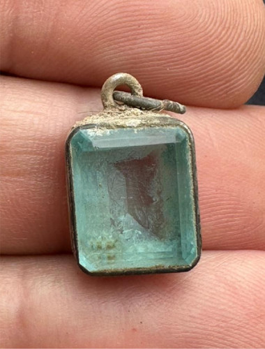 Petit pendentif ancien - petit,