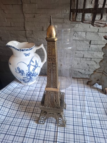 Grande tour eiffel - tour, bouteille