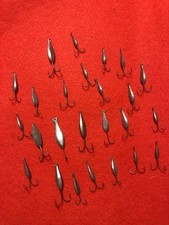 25 ANCIENS LEURRES POUR LA