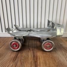 VTG #30 Globe Skate Corp Metal Adjustable Roller Skates USA Made Missing Strap