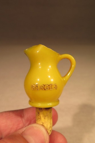 Old pouring spout advertising - pouring,