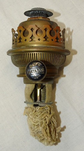 Belle tete lampe a petrole - tete,