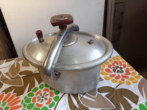 Ancienne cocotte seb ovale - ancienne,