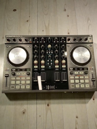 Native instruments traktor - instruments,
