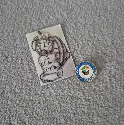 Insigne boutonnière club - de,