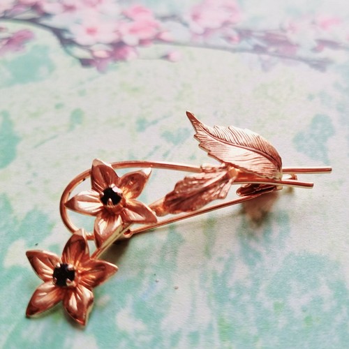 Fine broche florale plaqué - fine, or
