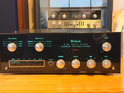 Préamplificateur mcintosh c26 - préamplificateur,