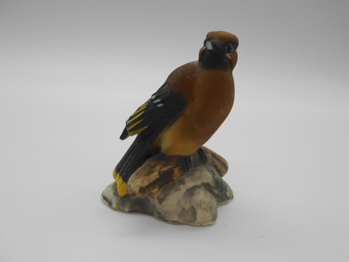 Figurine en biscuit - (,