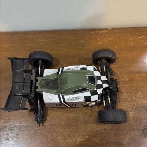 Team associated - (used/new),