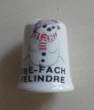 dé à coudre en porcelaine  -