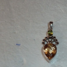 pendentif araignée de style