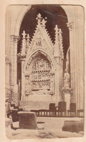Saint denis basilique tombeau - saint,
