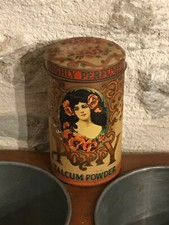 Ancienne boîte publicitaire