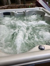 6 person Cyanna Supreme X hot tub spa