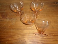 4 VERRES à PIED couleur