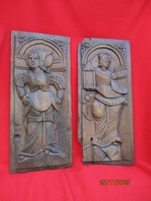 Lot de 2 Panneaux sculptés en bois, décor d'un homme et d'une femme