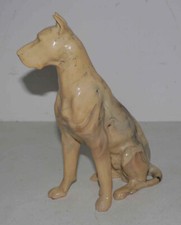 Chien (Danois?) décoratif en