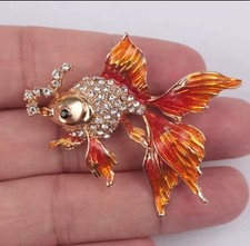 Broche poisson Rouge en métal