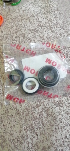 Joint spi - /,