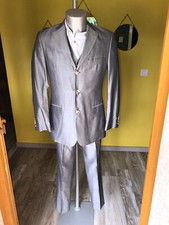 costume 3 pièces soie gris
