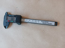 Pied à coulisse digital