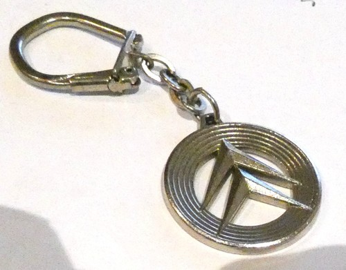 Ancien porte clé métal