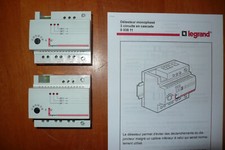 Délesteur monophasé 03811 LEGRAND, 230V 15A, 3 circuits délestés, tore intégré.