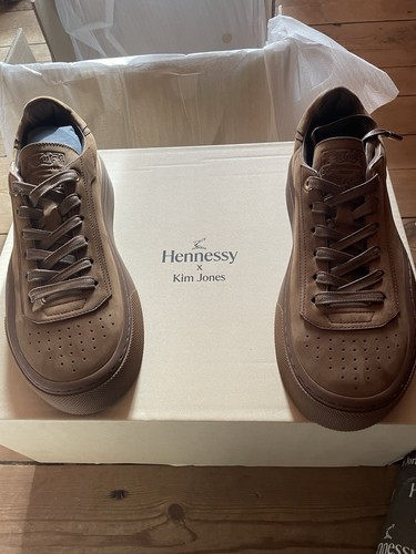Kim jones hennessy - hennessy, x.o