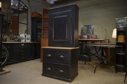 Armoire tiroirs en sapin - en,