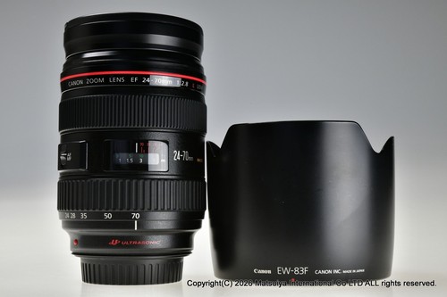Near mint canon 70mm - mint, 24-70mm