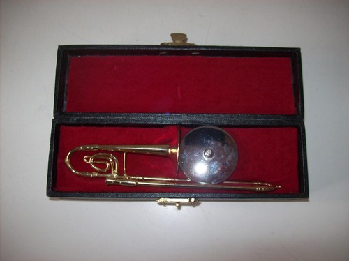 Trombone miniature - , de