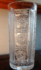 Vase cristal soufflé taillé