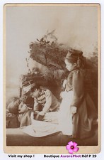 ENFANTS COSTUMÉS EN