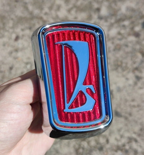 Original chrome grille emblem - chrome,