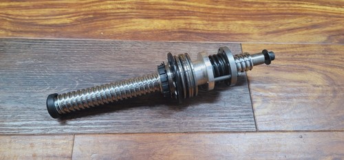 Dewalt oem post gear - dewalt, assembly