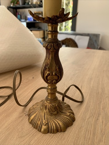 Pied lampe fabriqué - de,