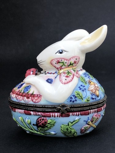 Sublime boite figurine - boite, lapin