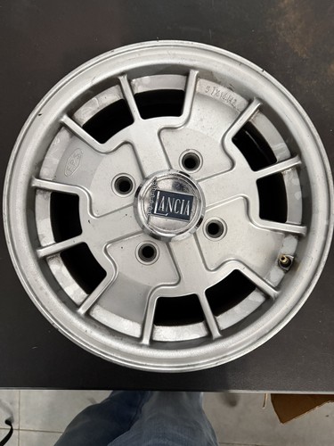 Lancia fulvia wheels - lancia,