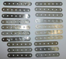 20 BANDES DE 6 et 7 TROUS réf 3 et 4 . PIECE MECCANO 20's POUR BOITE 0A à 7