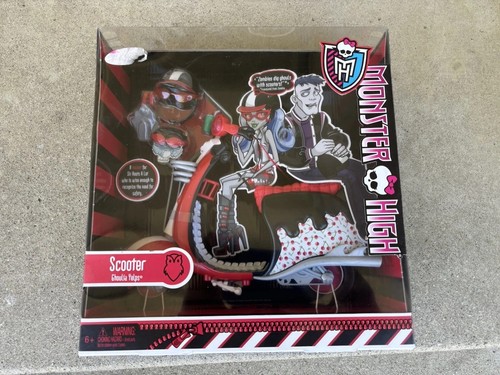 2011 monster high - doll, ghoulia