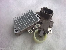 Opel Frontera 2.5 Diesel 1996 - 1998 Régulateur Alternateur & Boîtier à Balais