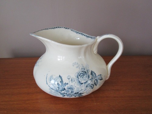 Broc toilette terre fer - toilette,